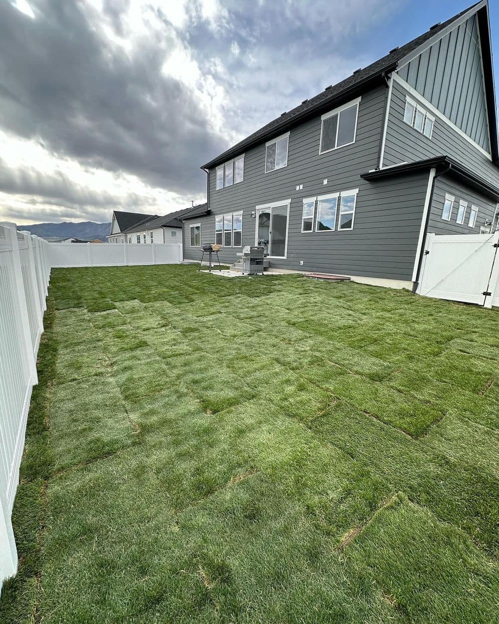 Gallery photos for Dirt Backyard to Clean Sod Lawn in West Valley City: Image #2
